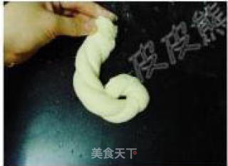 肠仔包的做法步骤：2