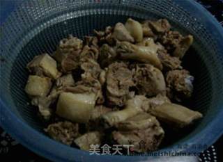 红烧鸭块的做法步骤：2