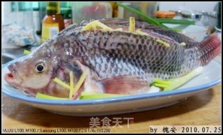 清蒸（福寿）鱼的做法步骤：2