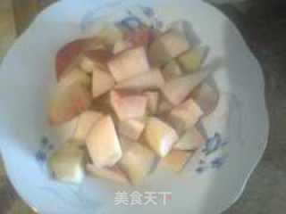 鲜桃哈根达斯的做法步骤：2