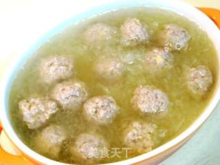 清汤冬茸烩肉丸的做法步骤：4