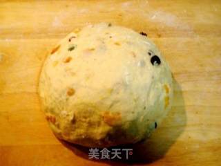 观看世界杯制作━━“什锦果脯餐包”的做法步骤：7