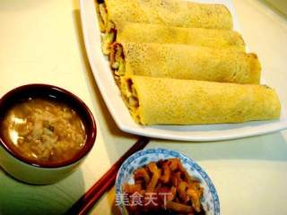 山东特色农家饭“煎饼卷大葱”的做法步骤：4