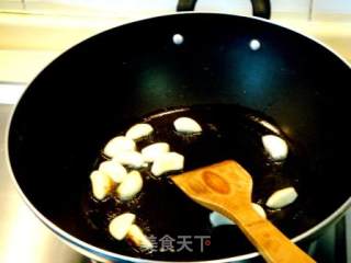 鲍汁蒜子烧茄盒的做法步骤：3