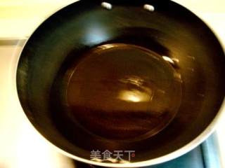 家庭精致小炒“榛仁青豆炒鱼糜”的做法步骤：3