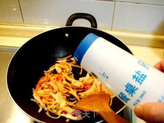 鸡肉蔬菜千层蛋卷的做法步骤：4