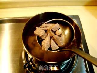 炖牛肉萝卜清汤的做法步骤：7