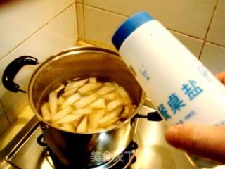 炖牛肉萝卜清汤的做法步骤：7
