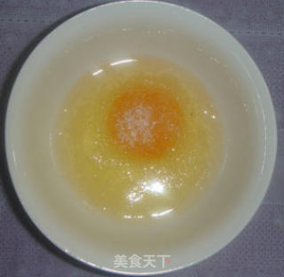 （白糖蒸鸡蛋）——治疗咳嗽小秘方的做法步骤：2