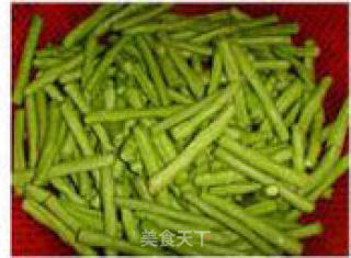 豆角炒肉片的做法步骤：2