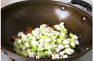 瓠瓜炒肉的做法步骤：3