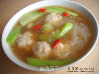 丝瓜汆无花果肉丸子的做法步骤：3