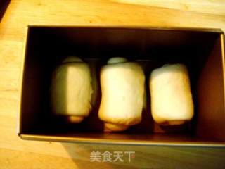 奶香白土司三明治的做法步骤：3