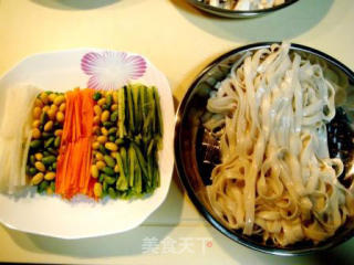 蘑菇豆干炸酱面的做法步骤：5