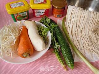 杏鲍菇炸酱荞麦面的做法步骤：6