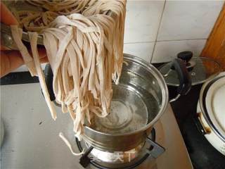 杏鲍菇炸酱荞麦面的做法步骤：6