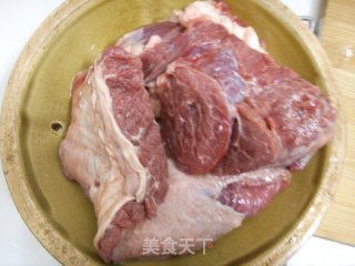 蕃茄炖牛腩的做法步骤：2