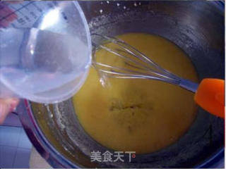 广式茶点——香甜四溢的【奶黄包】（附奶黄馅制作）的做法步骤：2