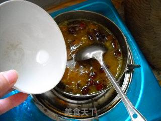 红枣南瓜莲子羹的做法步骤：2