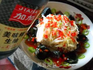 皮蛋冻豆腐的做法步骤：2
