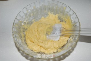 香草马芬的做法步骤：2