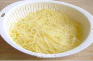 椒香土豆丝的做法步骤：3