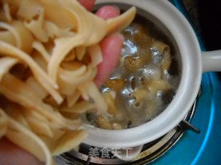 千张结笋干冬瓜煲的做法步骤：2