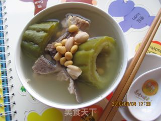 黄豆苦瓜龙骨药膳汤的做法步骤：4