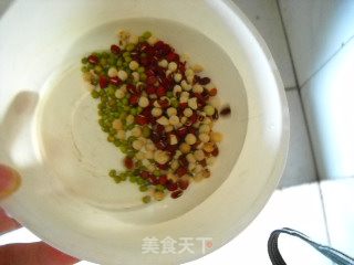 蜜豆冰蔬果糯米粥的做法步骤：4