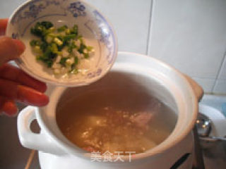 土豆是运动者的最佳食品——土豆炖排骨汤的做法步骤：5