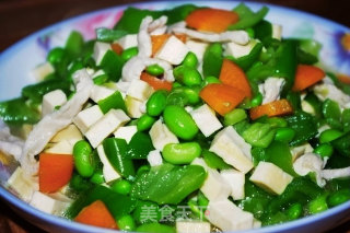 毛豆炒荤素三丁的做法步骤：2