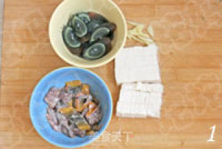 鳝鱼皮蛋豆腐汤的做法步骤：3