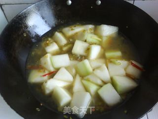 酸豇豆烧冬瓜的做法步骤：2
