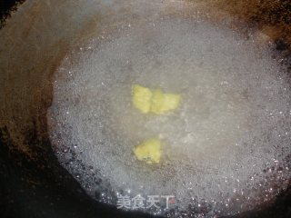 青豆炒虾仁的做法步骤：2