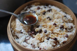 排骨红豆糯米饭的做法步骤：6