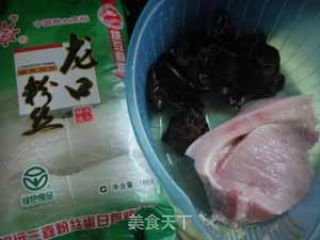 猪肉炖粉丝的做法步骤：4