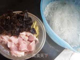 猪肉炖粉丝的做法步骤：4