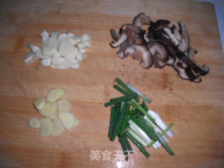 营养下饭菜——豇豆香菇焖鸡仔的做法步骤：6