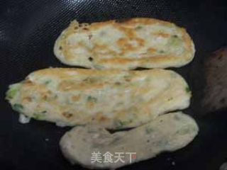 家常葱油饼的做法步骤：4