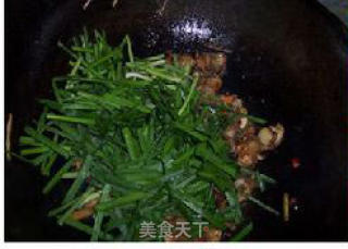 豉爆裙边贝的做法步骤：5