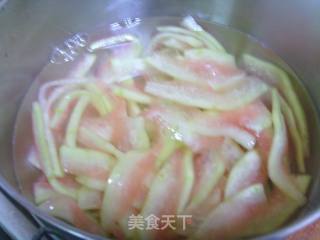 辣脆西瓜皮的做法步骤：2