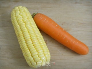 蔬菜也缤纷---素炒玉米三丁的做法步骤：2