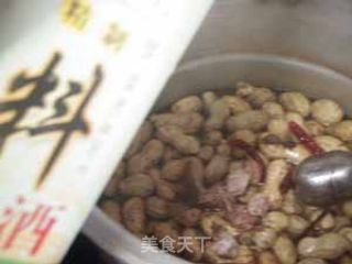 话梅花生的做法步骤：3