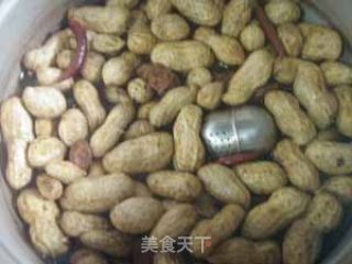 话梅花生的做法步骤：3