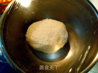 营养早餐面包精选“香肠起司饼”的做法步骤：3