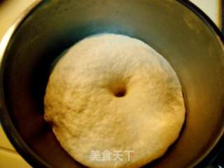 营养早餐面包精选“香肠起司饼”的做法步骤：3