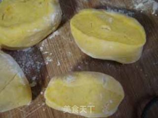 全麦南瓜牛舌馒头的做法步骤：5