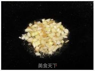 鸡腿肉炒香菇的做法步骤：2