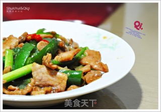 瘦肉版农家炒肉的做法步骤：2