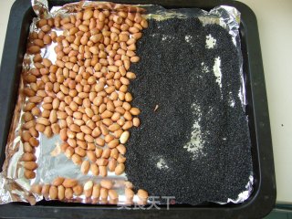 椰蓉花生芝麻酥糖的做法步骤：2